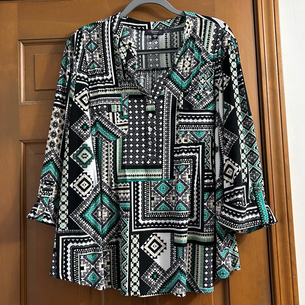 Cocomo popover tunic size 2X. EUC